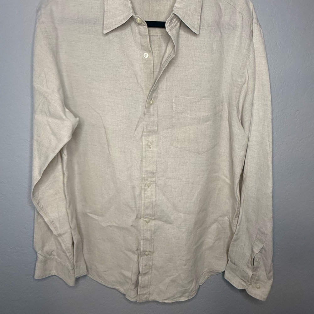 GAP Cream Casual Button Down Shirt